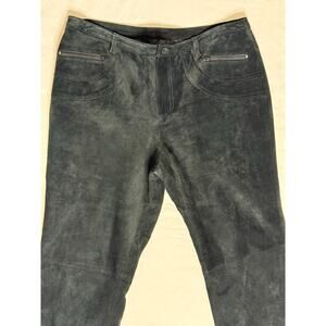 Vintage Women’s Willi Smith Black Suede Pants
Size 12